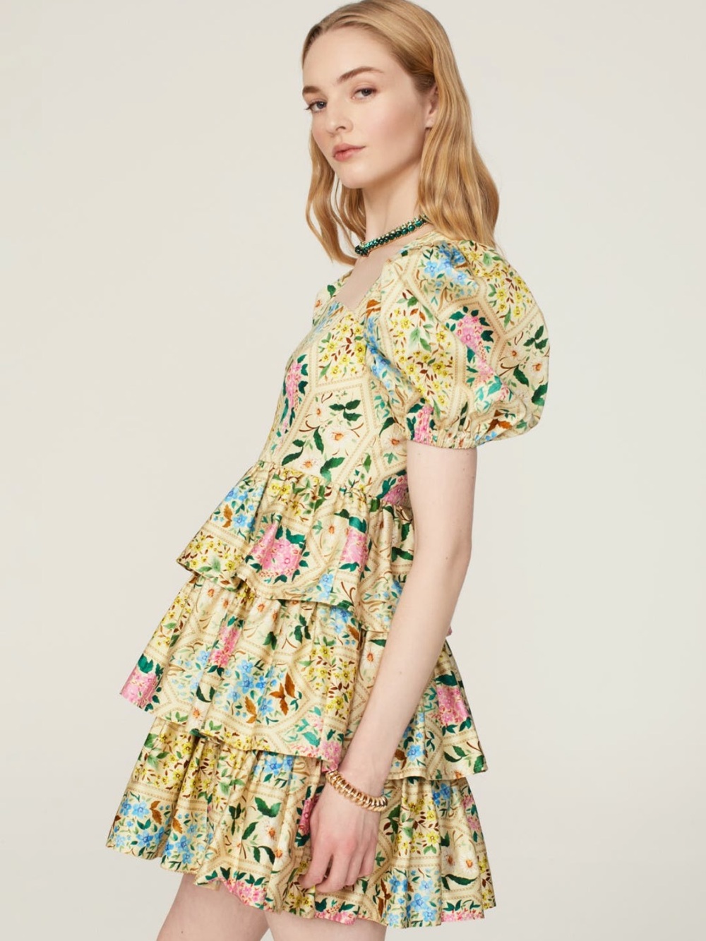 Hunter Bell Porter Dress Tiered Puff-Sleeve Dress in Floral Tile | Size 8 - Picture 2 of 9
